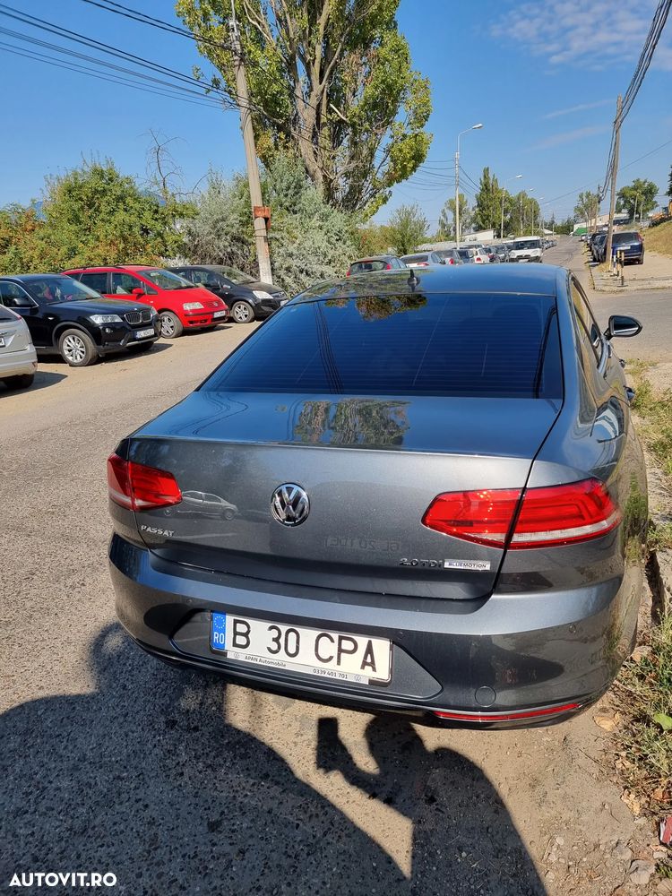 Volkswagen Passat 2.0 TDI (BlueMotion Technology) DSG Comfortline - 13