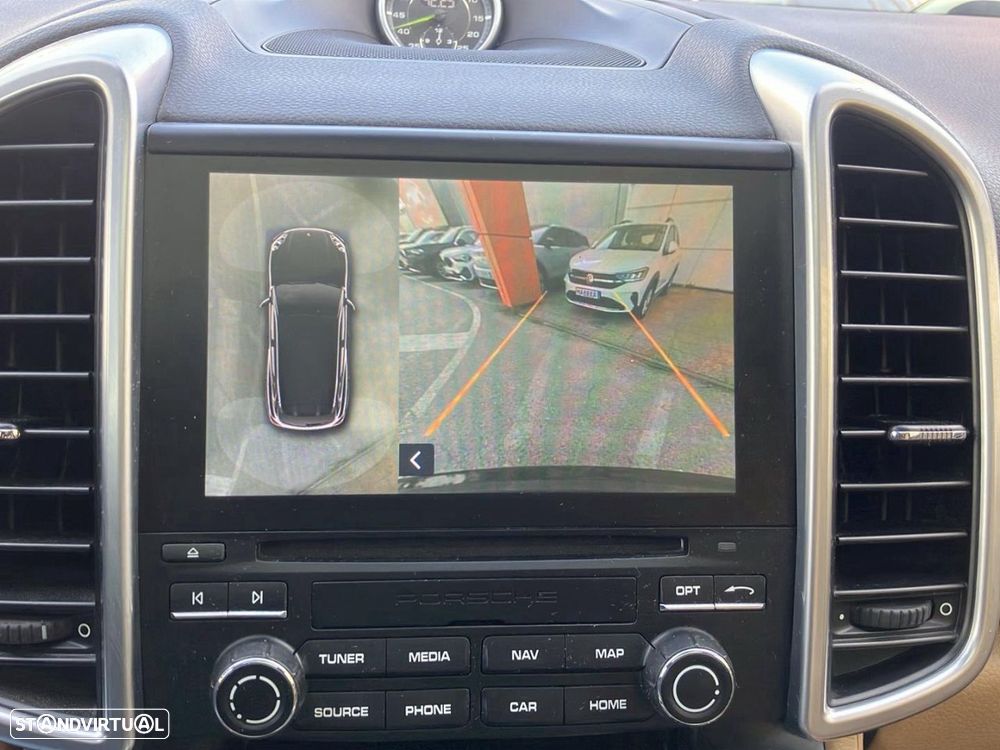 Porsche Cayenne - 15