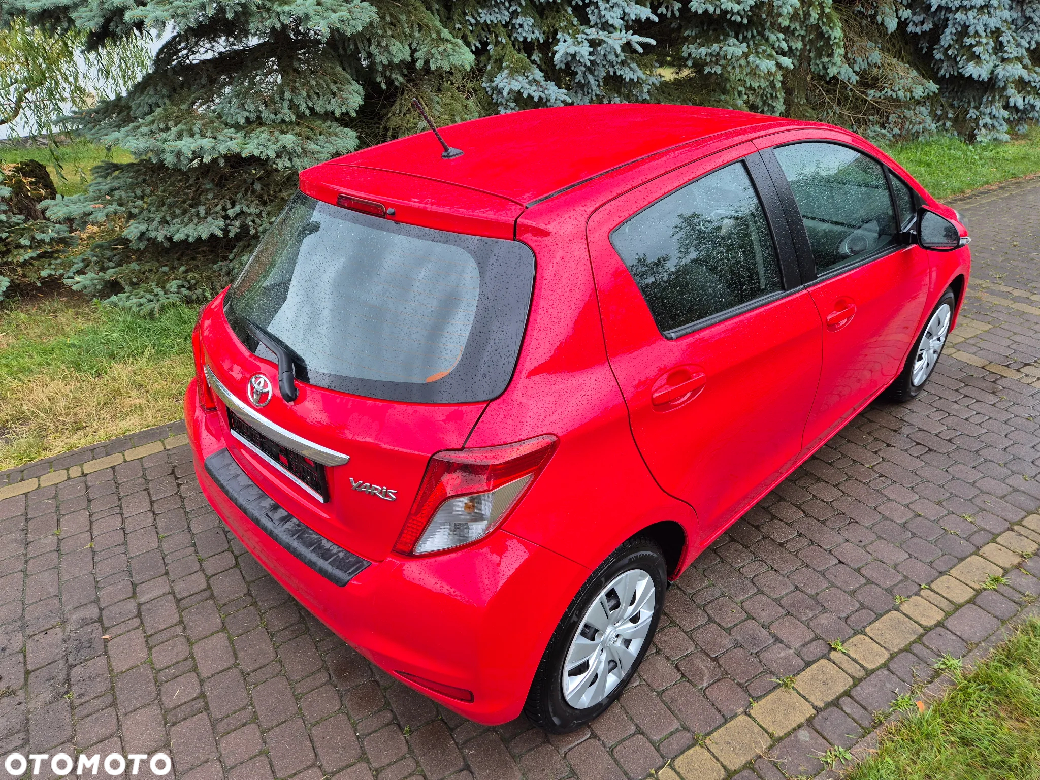 Toyota Yaris - 12