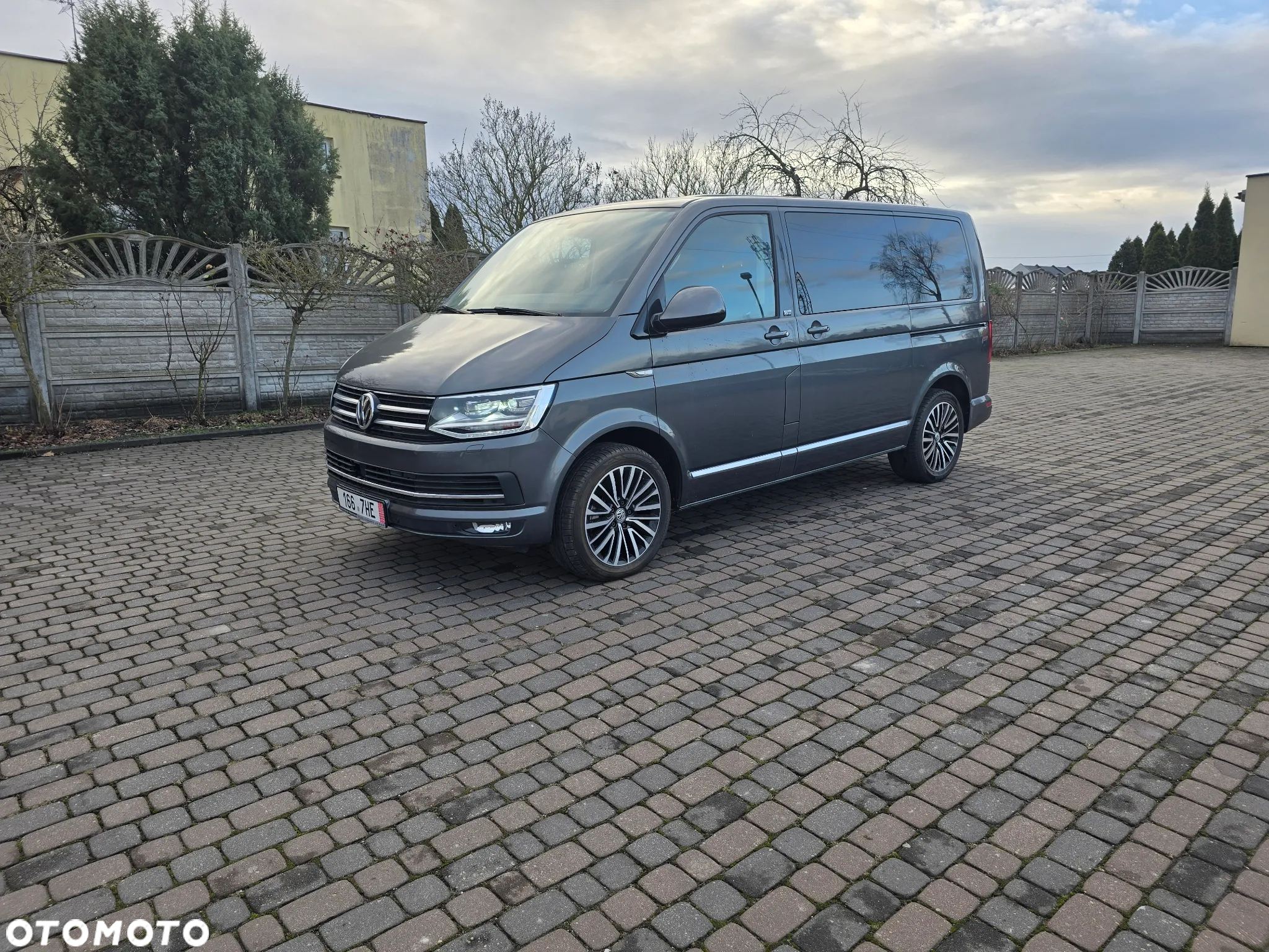 Volkswagen Multivan 2.0 BiTDI L1 Highline DSG - 3