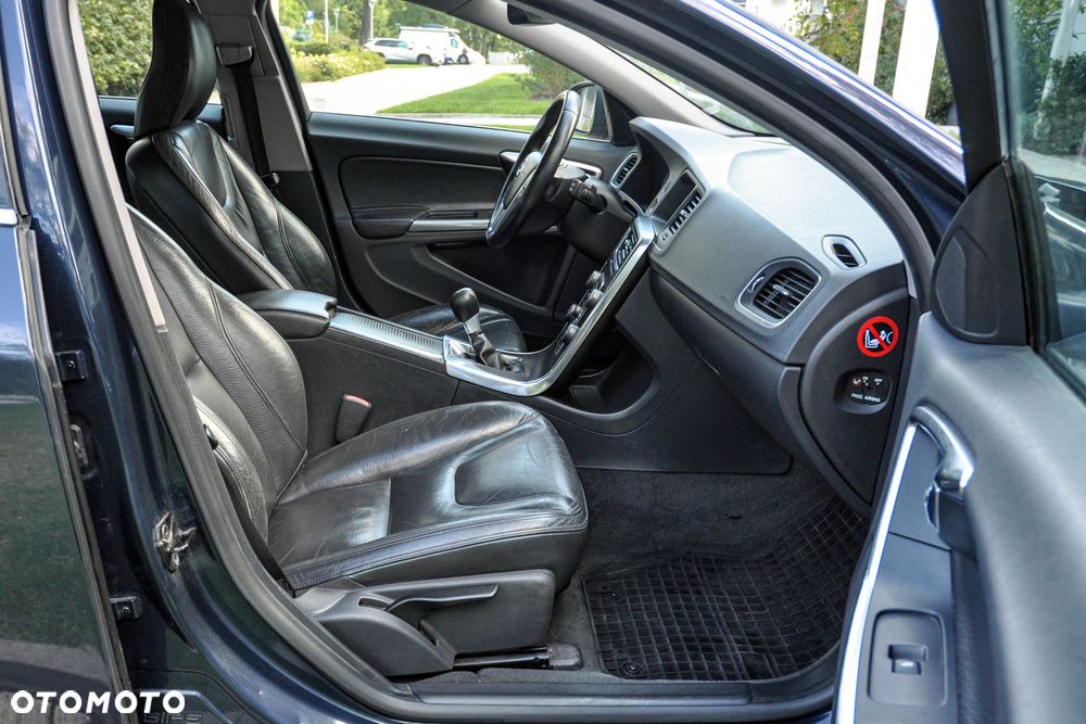 Volvo V60 - 11