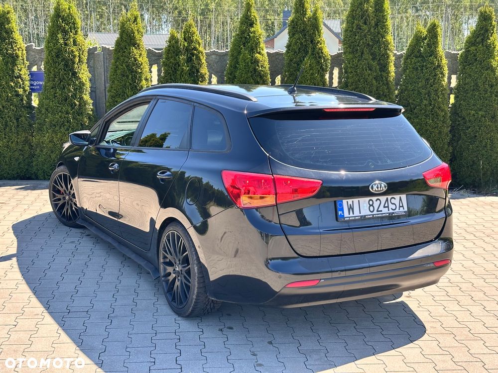 Kia Ceed 1.6 CRDi 128 Platinum Edition - 16