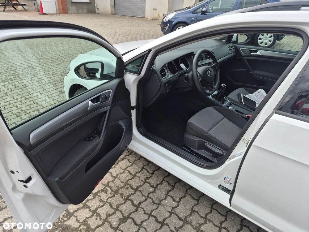 Volkswagen Golf 1.6 TDI BMT Highline - 9