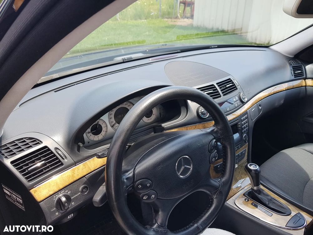 Mercedes-Benz E - 9