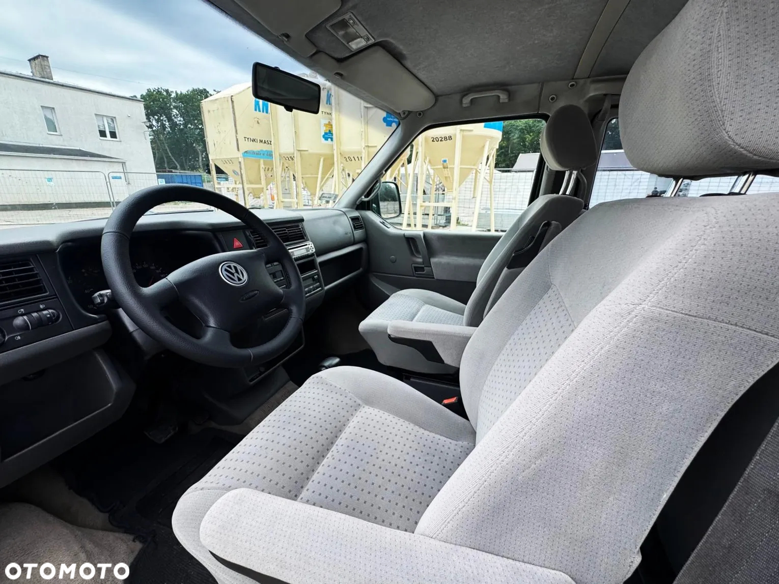 Volkswagen Transporter - 16