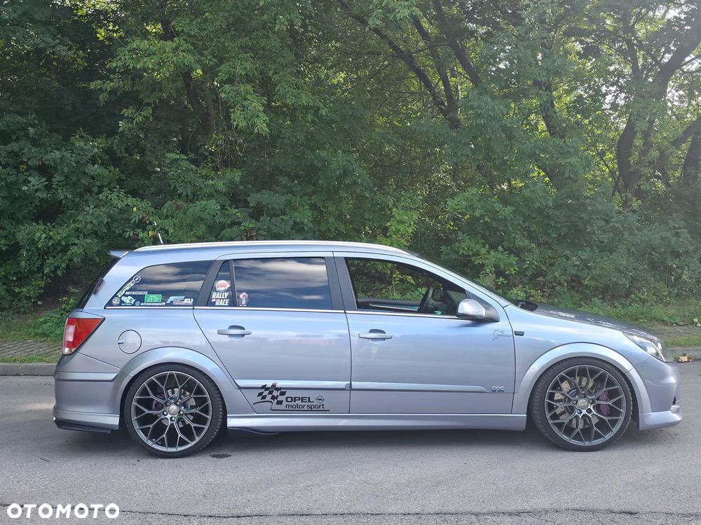 Opel Astra 1.9 CDTI Cosmo - 4