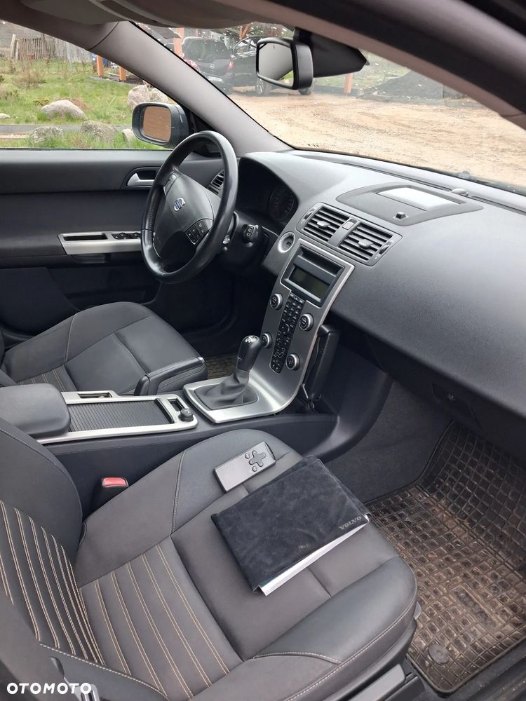 Volvo V50 2.0D Momentum - 11