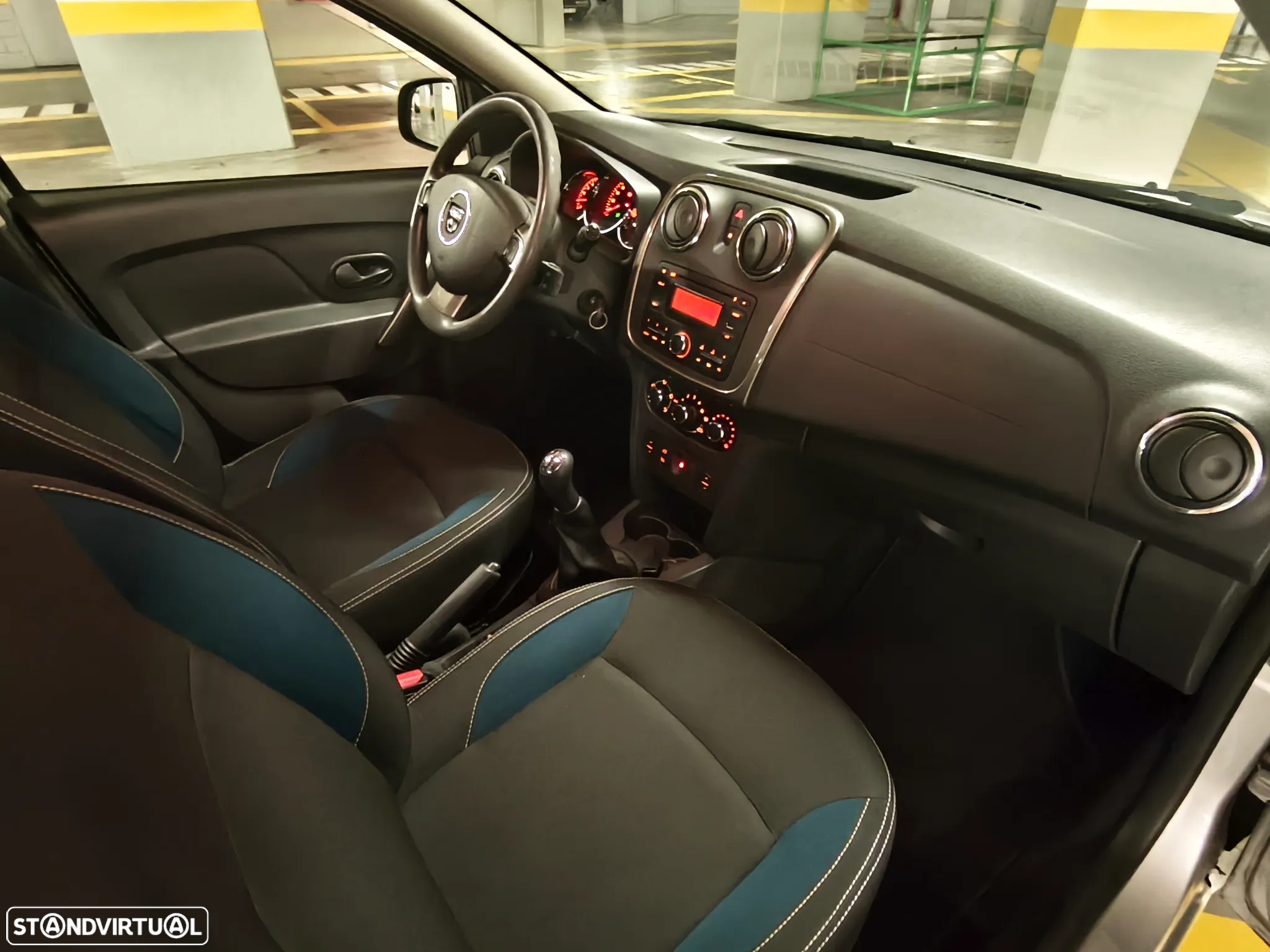 Dacia Sandero 1.5 dCi SL Explorer - 14
