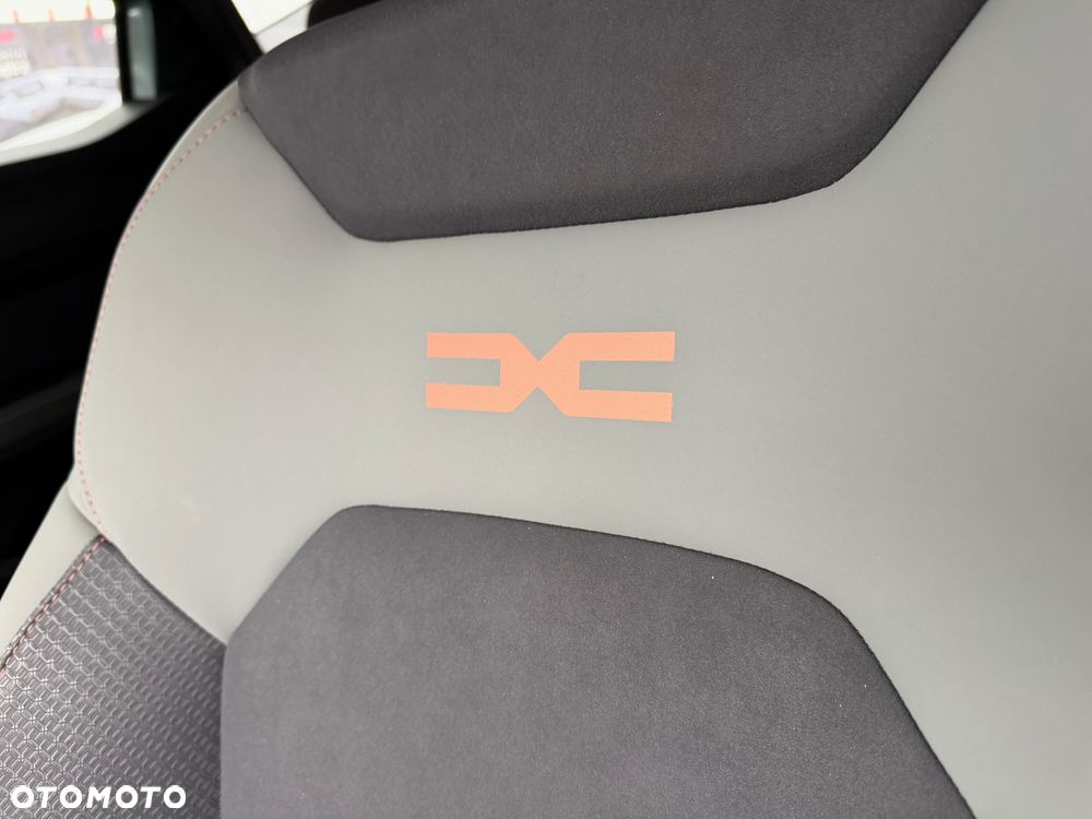 Dacia Duster 1.6 Full Hybrid 140 Extreme MMT - 28