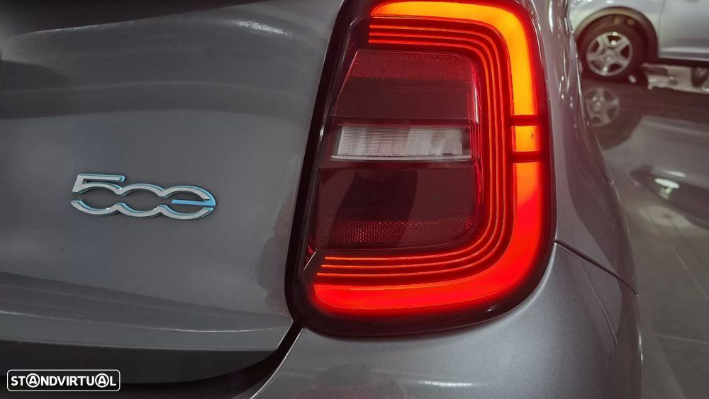 Fiat 500e 42kWh ICON — fotografia 51