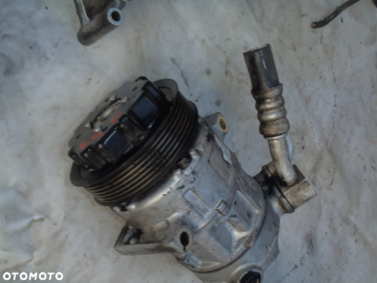rozrusznik alternator sprężarka egr kolektor ssacy wydechowy silnik opel astra J corsa D Combo meriva B 1.3 ctdi - 12
