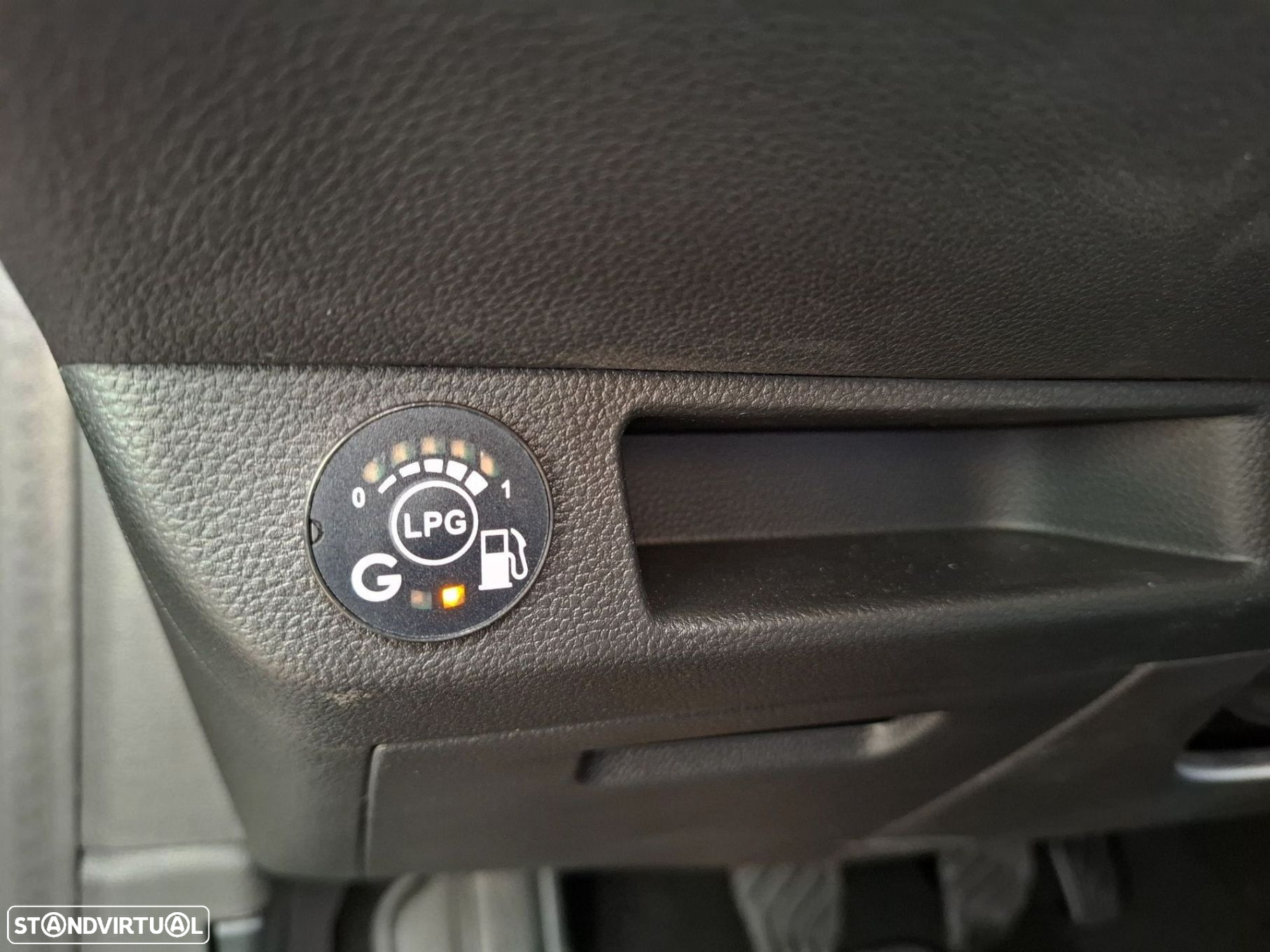 Renault Clio 1.0 TCe Techno Bi-Fuel - 21
