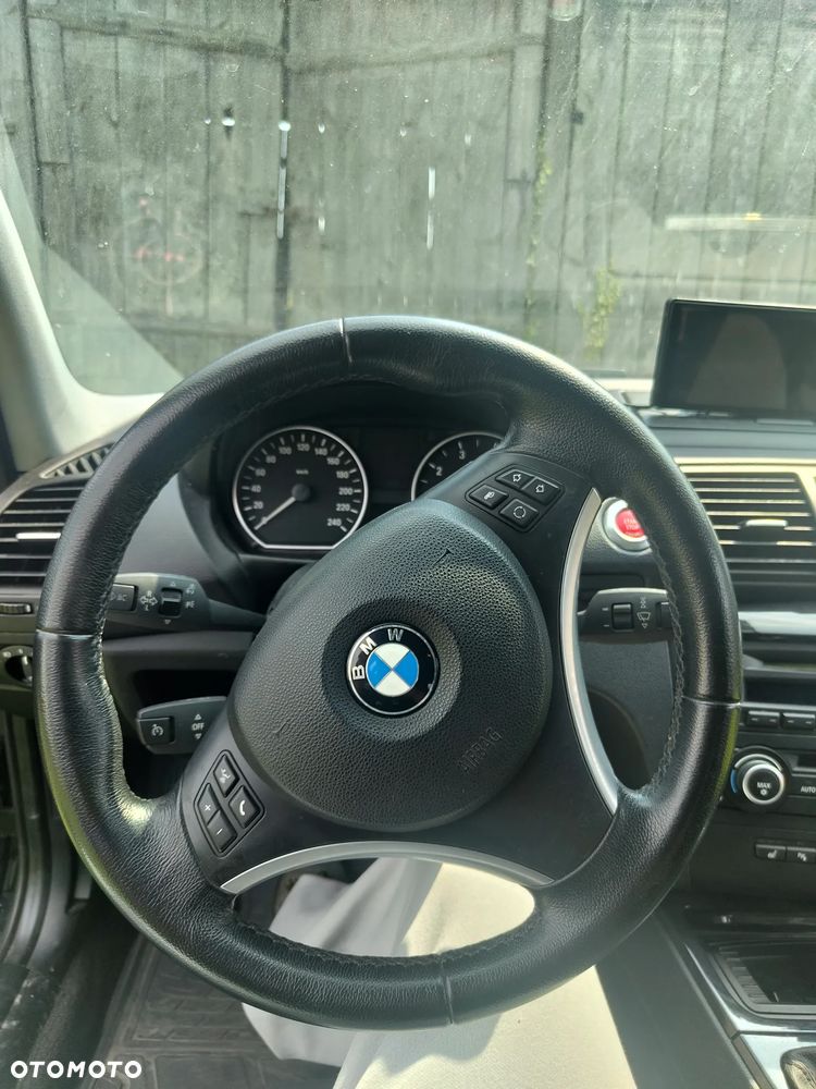 BMW Seria 1 118i - 8