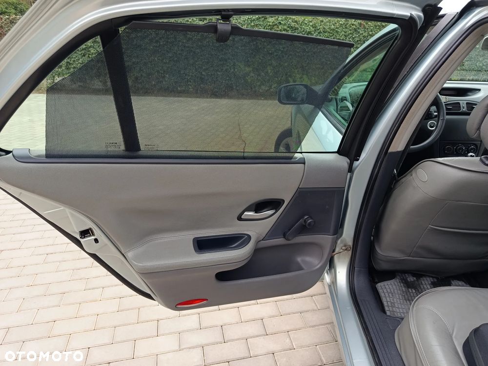 Renault Laguna - 14