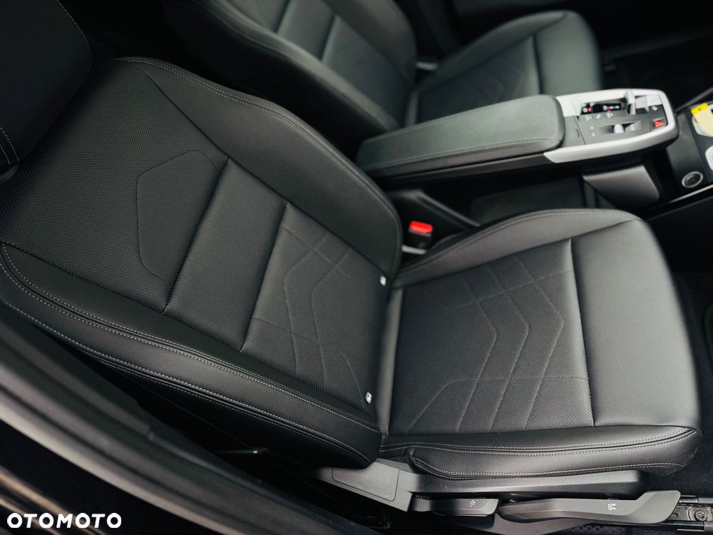 BMW X1 sDrive18d Sport Line - 19