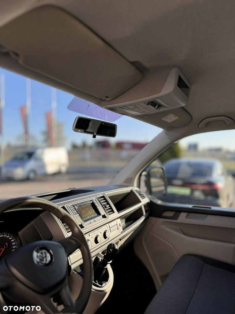 Volkswagen Transporter - 17