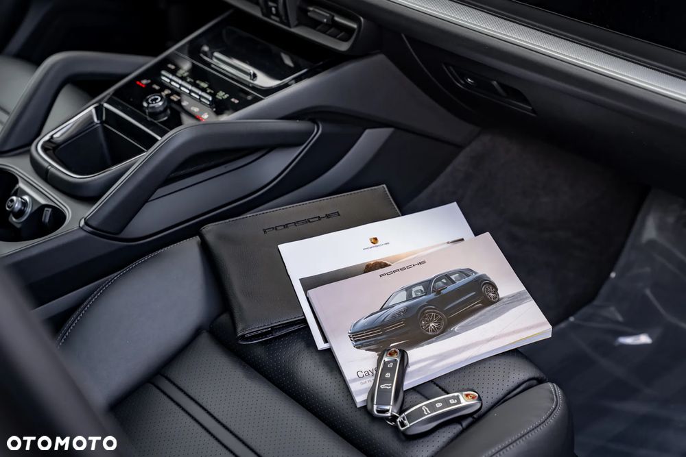 Porsche Cayenne E-Hybrid PHEV - 40
