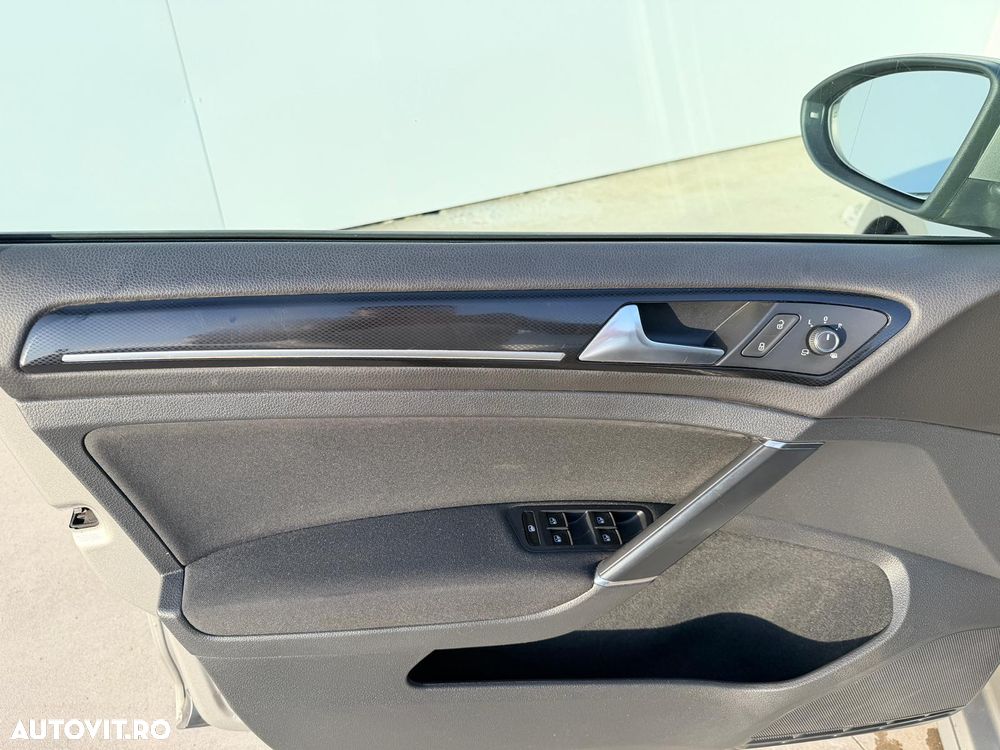 Volkswagen Golf 1.4 TSI BlueMotion Technology DSG Highline - 12