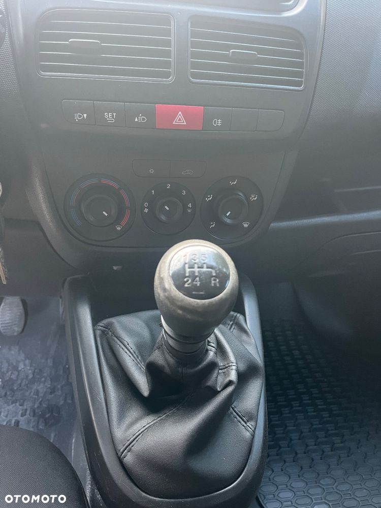 Opel Combo - 10