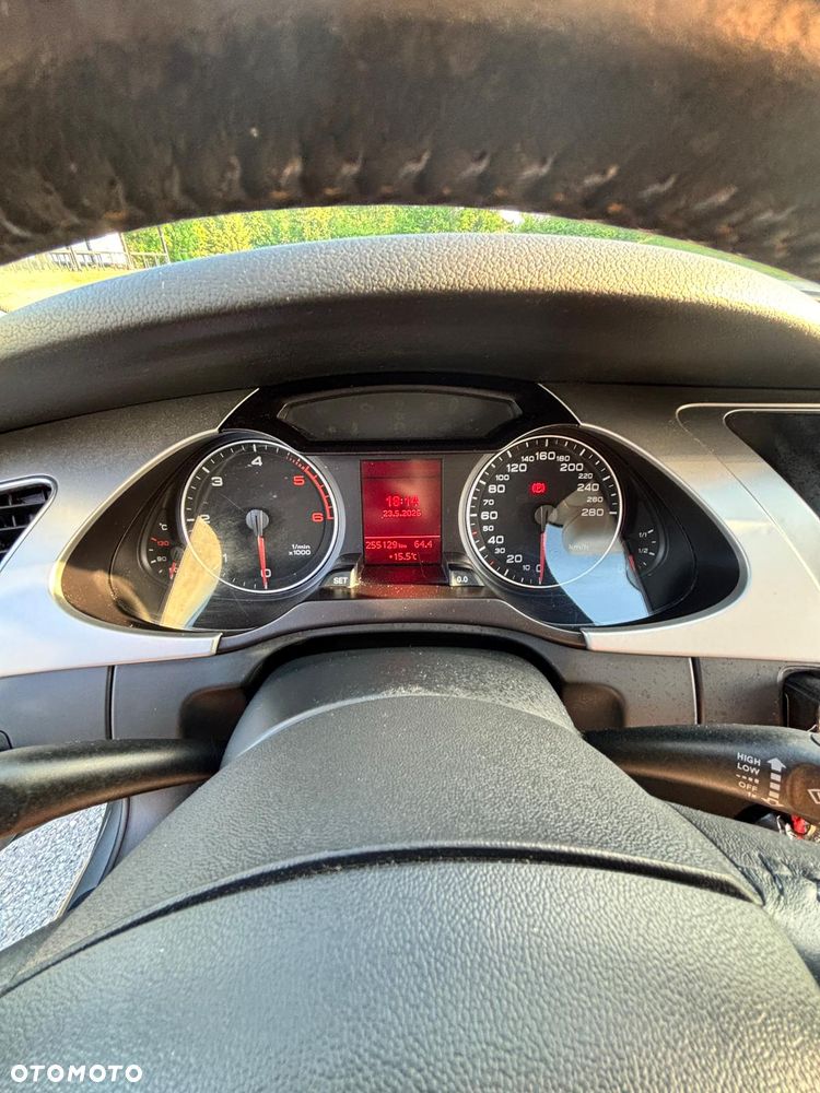 Audi A4 Avant - 8
