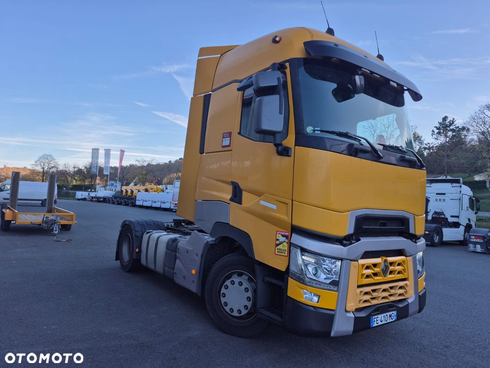Renault 3xT480 high cab