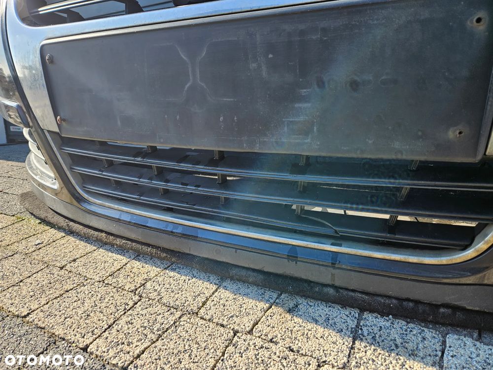 VW Passat B6 LC9X Zderzak Przedni - 7