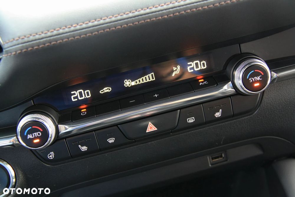 Mazda 3 2.0 mHEV Exclusive Line - 29