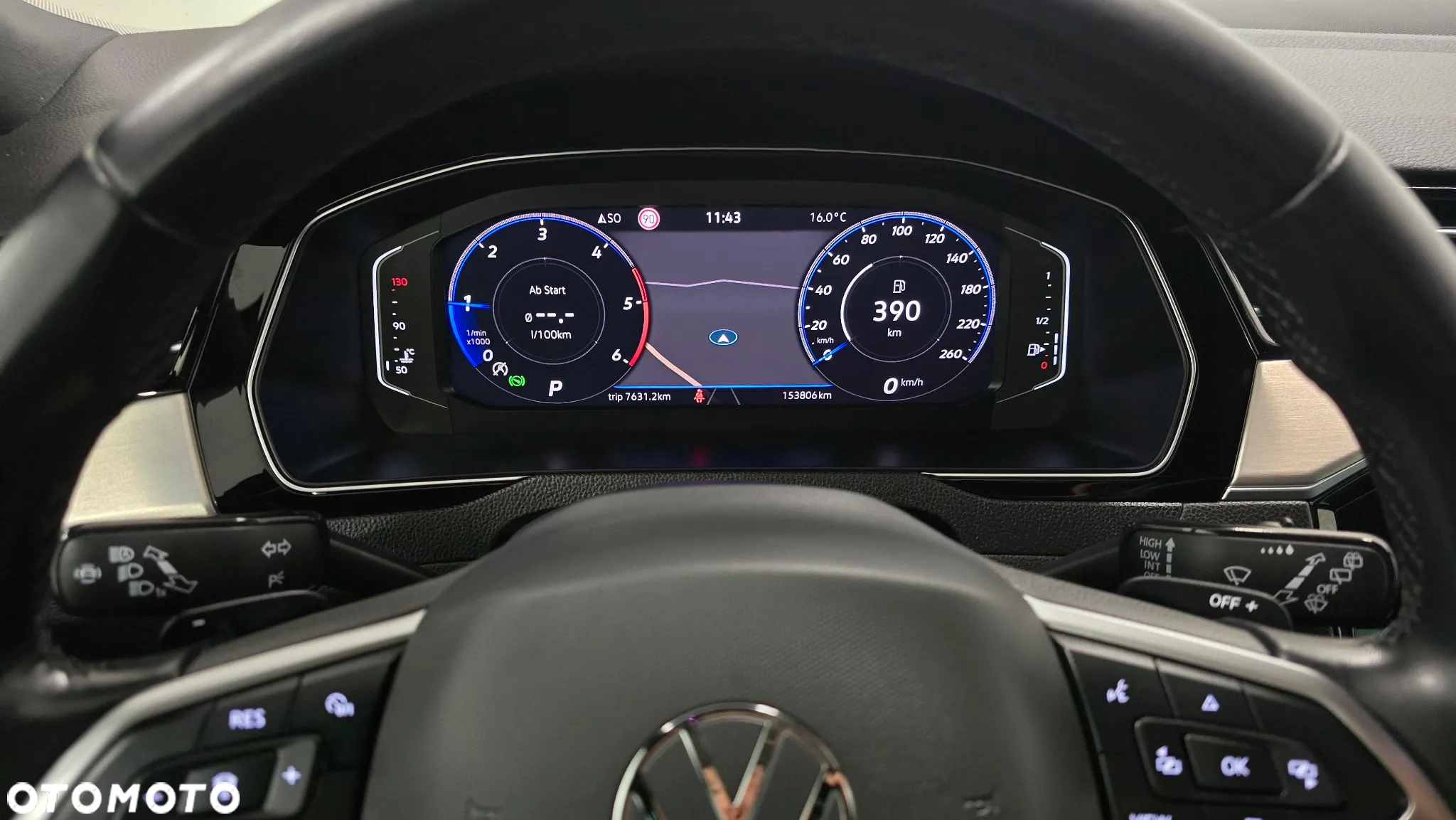 Volkswagen Passat 2.0 TDI SCR R-Line DSG - 23