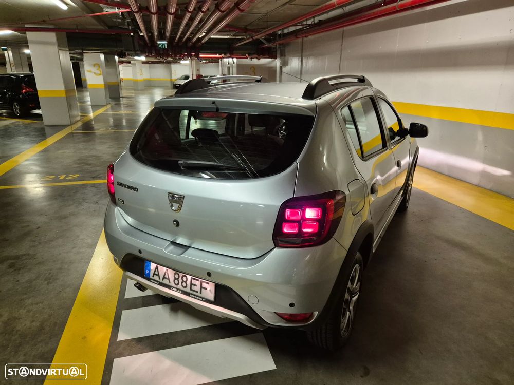 Dacia Sandero 0.9 TCe Stepway - 11