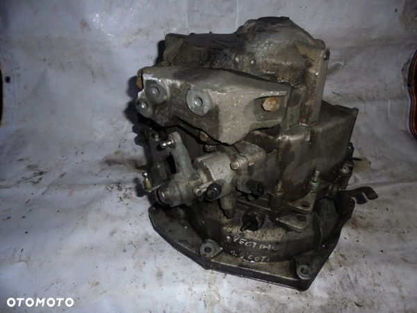 SKRZYNIA BIEGÓW OPEL VECTRA ASTRA F40 FGP55350375