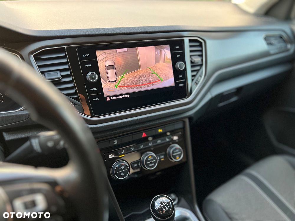 Volkswagen T-Roc - 13