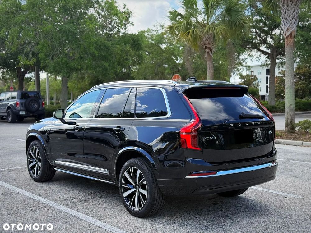 Volvo XC 90 - 4