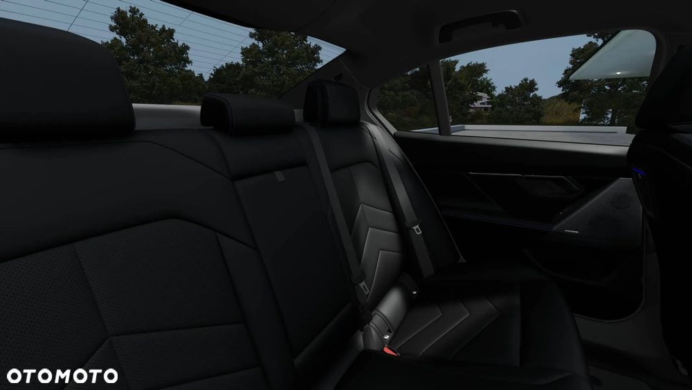 BMW Seria 5 530e xDrive PHEV M Sport - 10