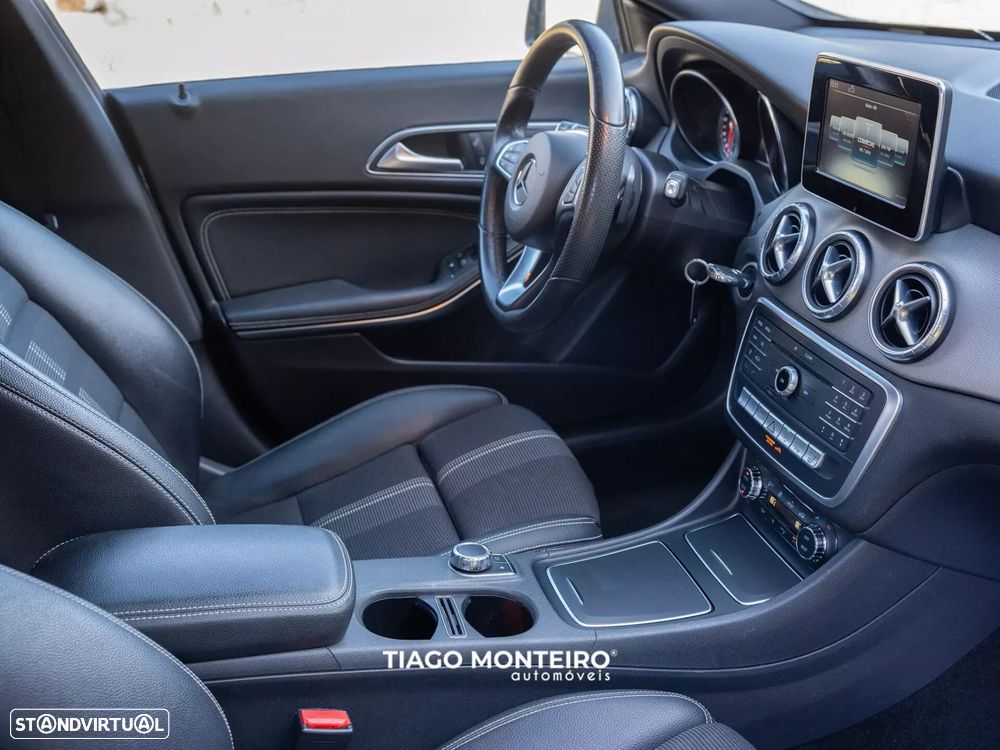 Mercedes-Benz CLA 180 - 32