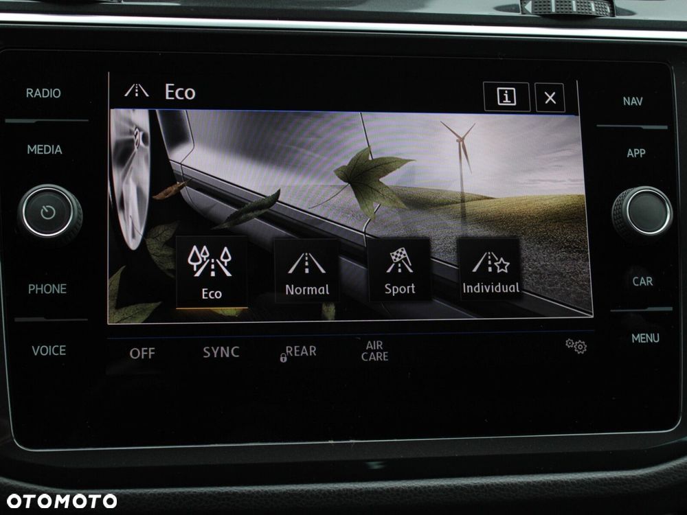 Volkswagen Tiguan 2.0 TSI 4Mot Comfortline DSG - 33