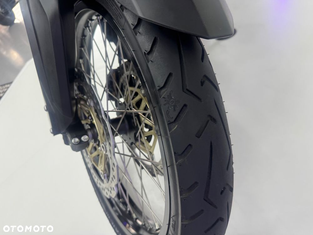 Honda XL - 23