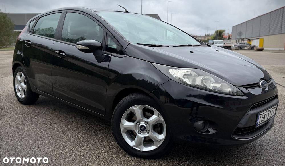 Ford Fiesta 1.25 Celebration - 9