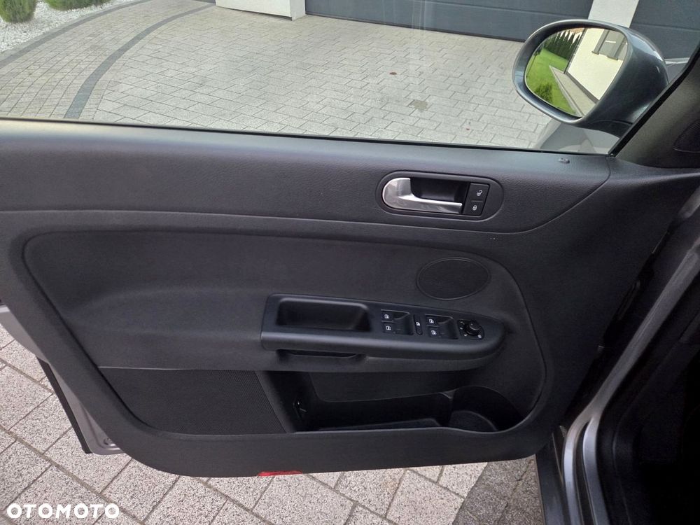 Volkswagen Golf Plus - 30