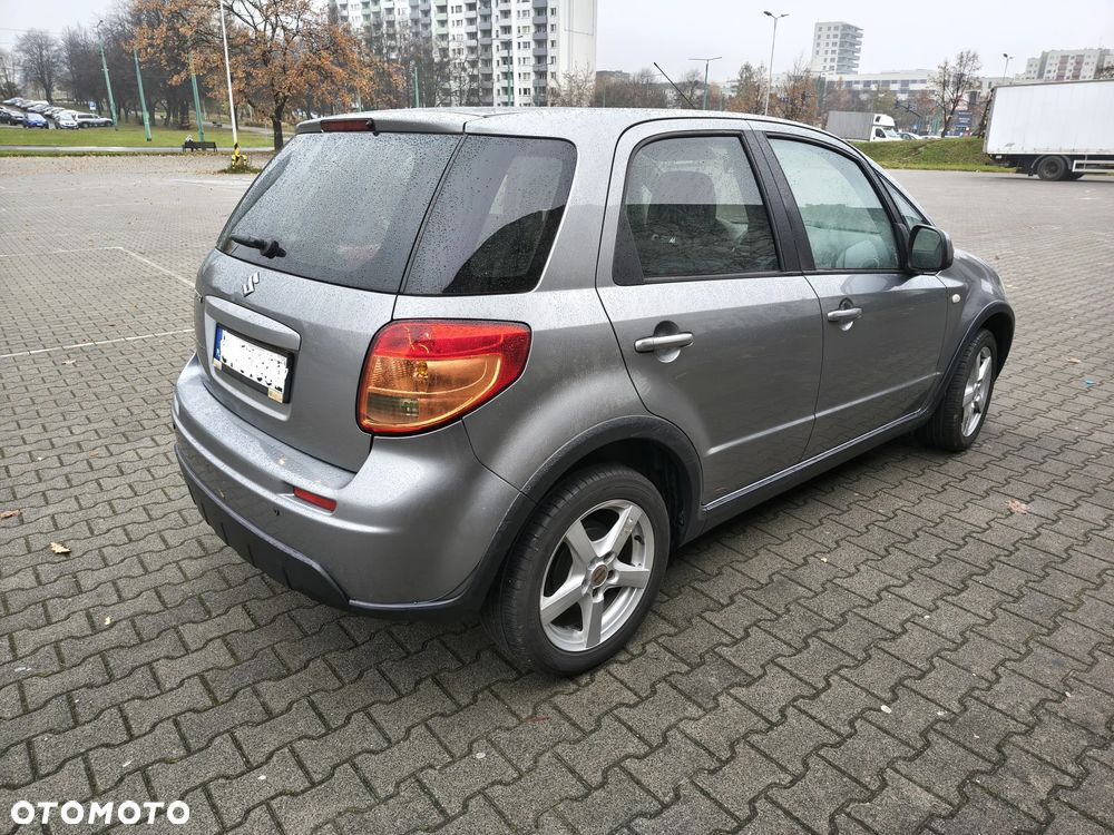 Suzuki SX4 - 2