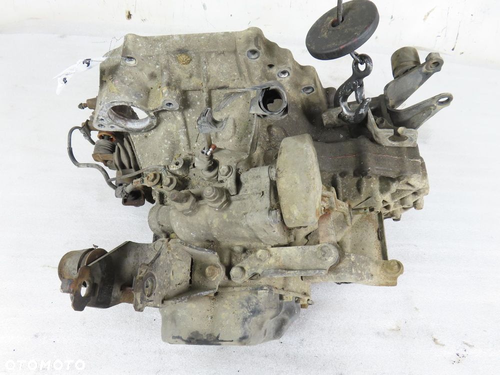 SKRZYNIA BIEGÓW TOYOTA AVENSIS II T25 2.0 VVTi - 3