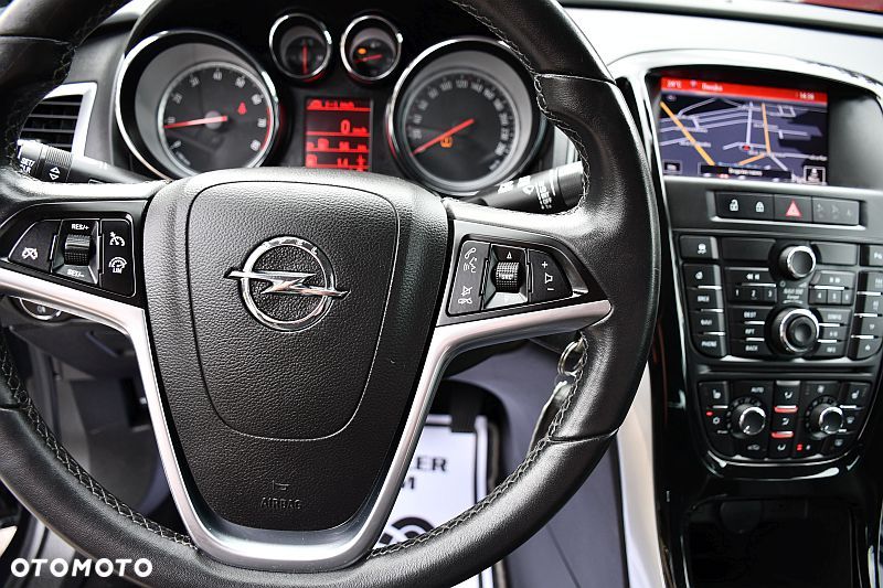 Opel Astra 1.4 T Cosmo - 18