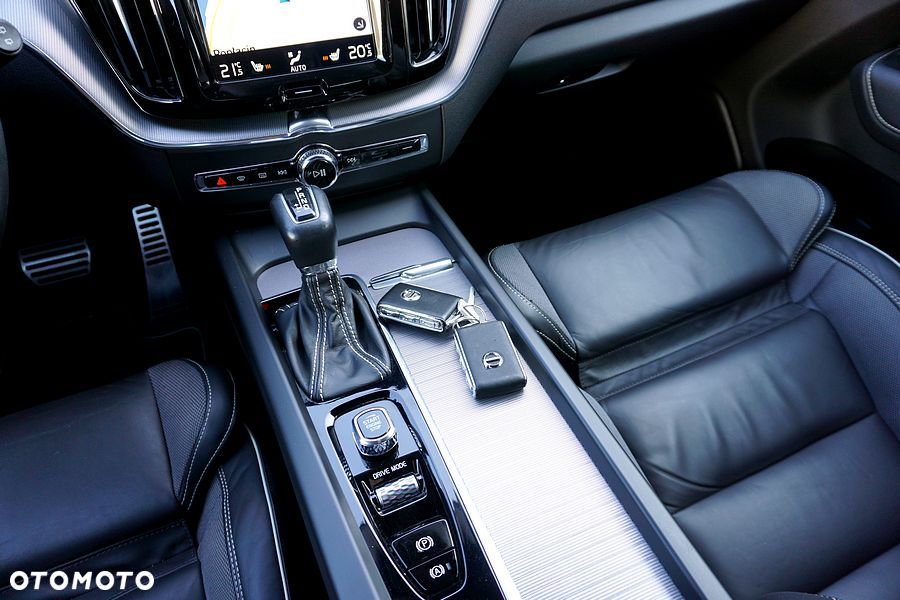 Volvo XC 60 D4 Geartronic RDesign - 34