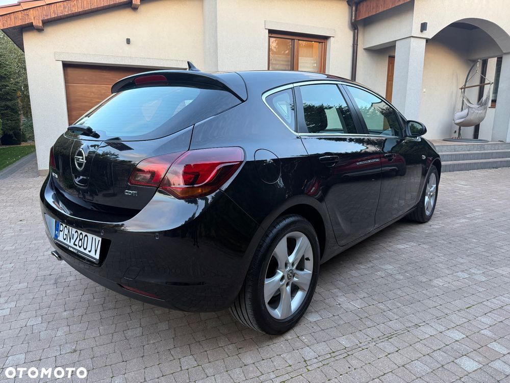 Opel Astra 2.0 CDTI Cosmo - 5