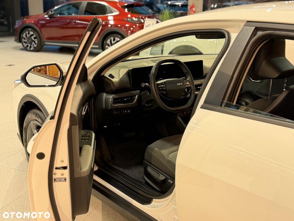 Kia K4 - 10