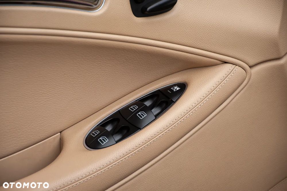 Mercedes-Benz CLS 350 - 13