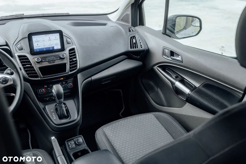 Ford Transit Connect - 19