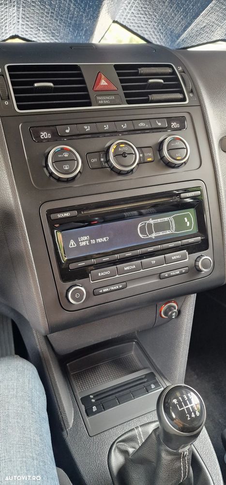 Volkswagen Touran 2.0 TDI DPF BlueMotion Technology MATCH - 20