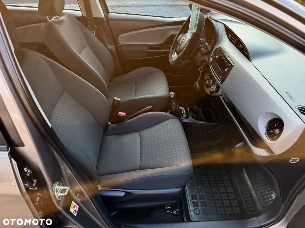 Toyota Yaris 1.0 Active EU6 - 16
