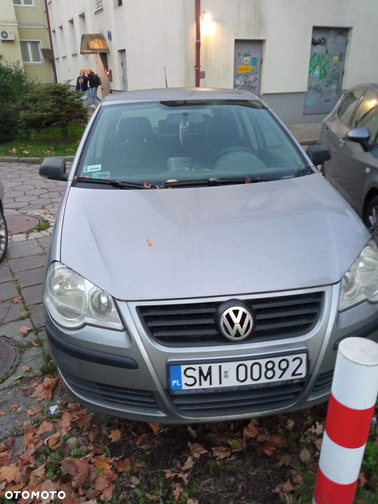 Volkswagen Polo - 2