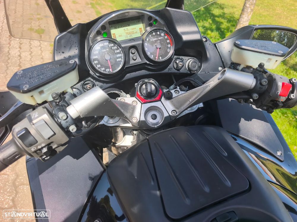 Kawasaki GTR 1400 - 5